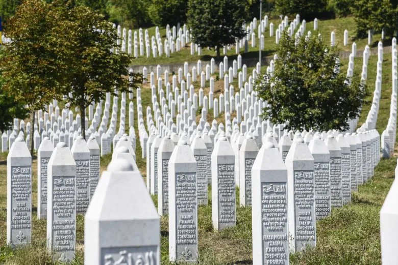 Za obilježavanje godišnjice genocida u Srebrenici Vlada FBiH odobrila 50.000 KM