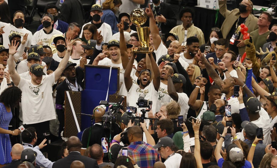 Nakon pola stoljeća Milwaukee Bucks osvojili naslov prvaka