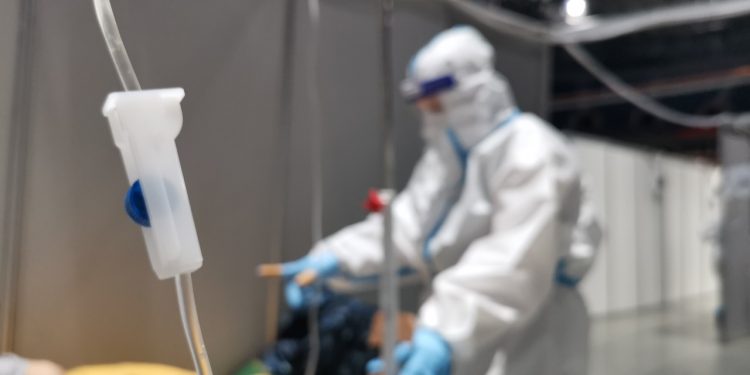 U Srbiji više od sedam hiljada novozaraženih, 38 osoba umrlo