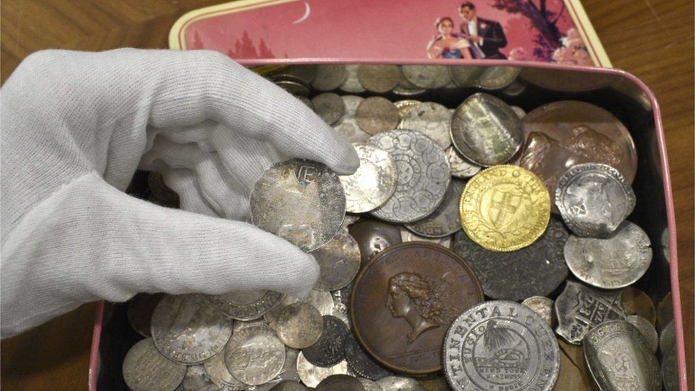 Slučajno u limenoj kutijici otkrio vrijednu zbirku kovanica