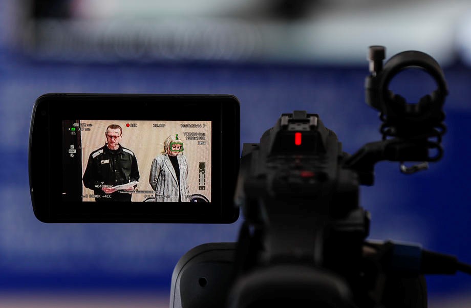 Zbog pronevjere i nepoštivanja suda Navaljni osuđen na devet godina zatvora