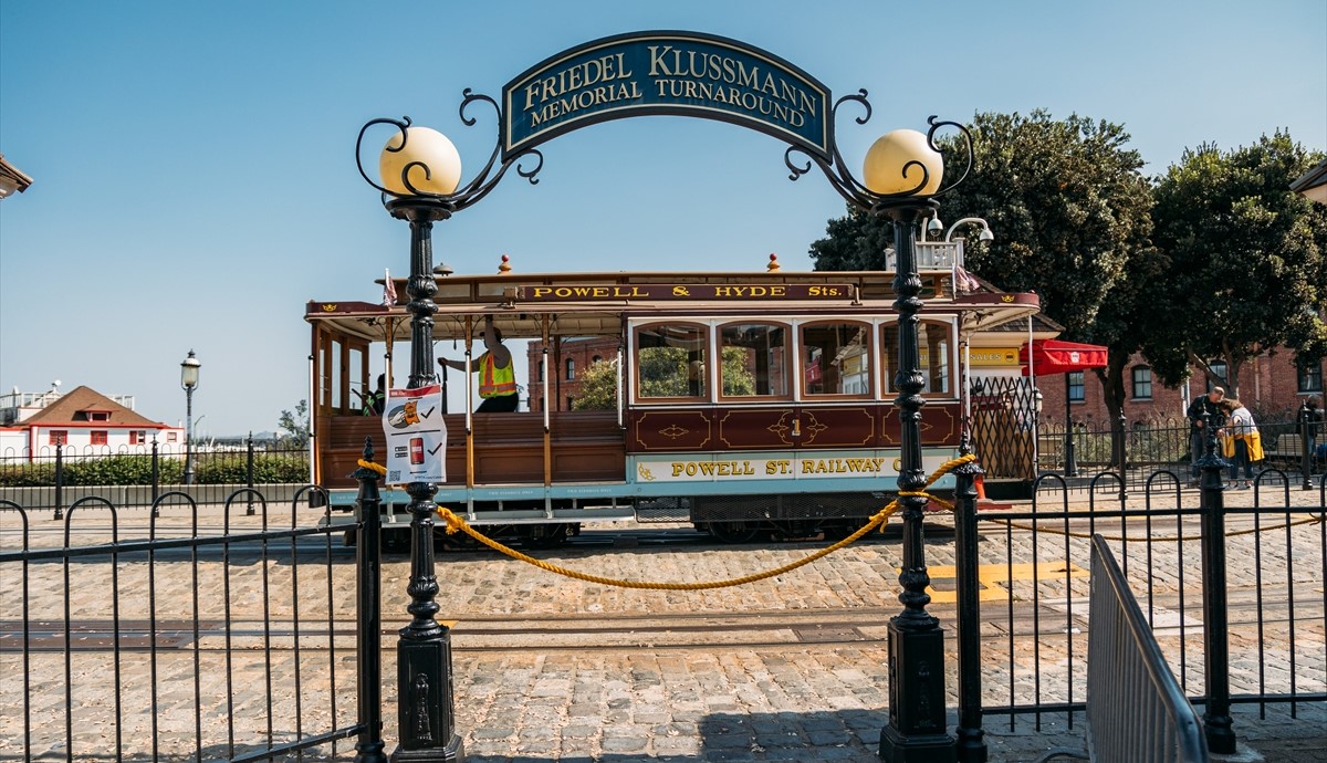 Čuveni žičani tramvaji u San Franciscu ponovo na šinama