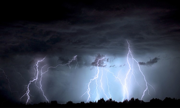 U Istri u samo dva sata zabilježeno više od 6500 udara munja