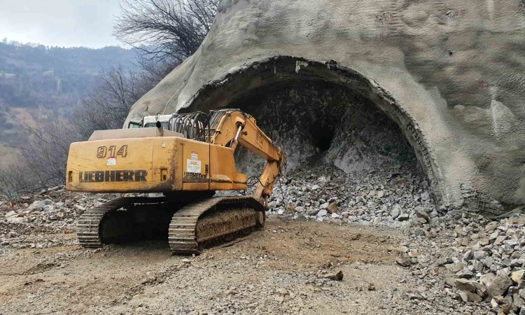Probijen tunel Vranduk na poddionici Vranduk-Ponirak