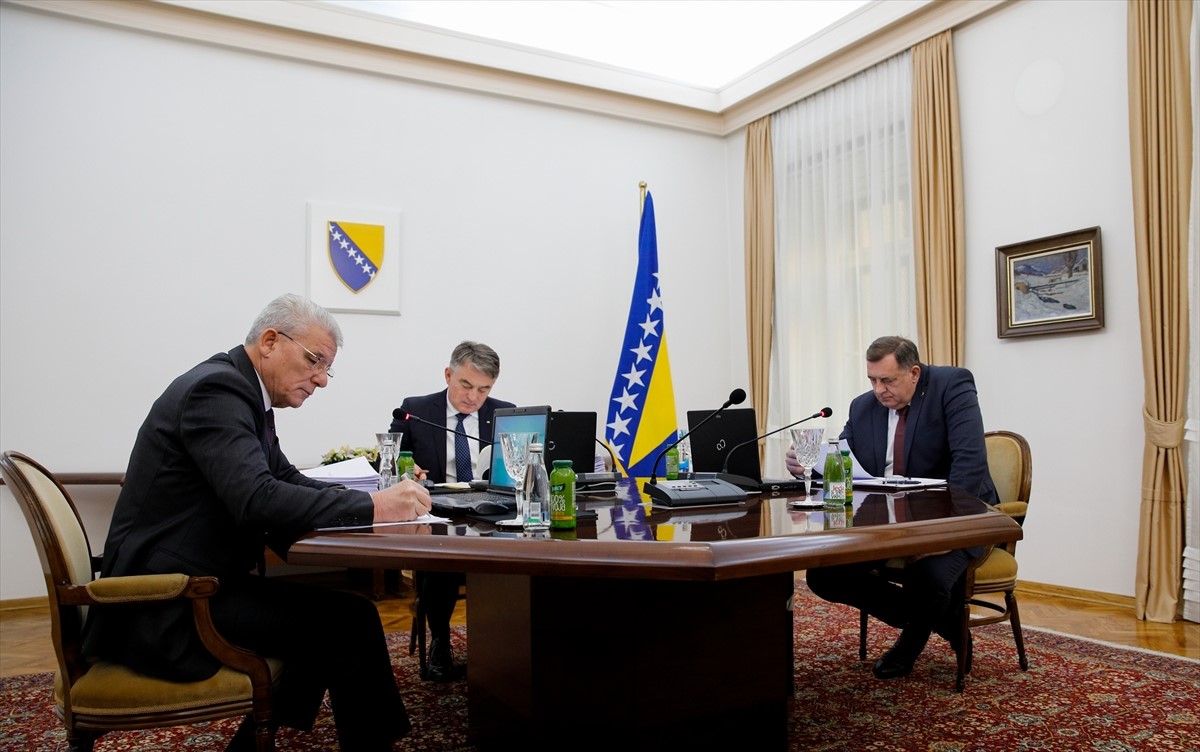 Džaferović: Dodik nastavio s blokadom rada institucija BiH