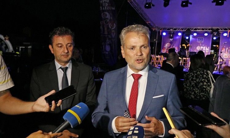 Sattler ne isključuje moguću reakciju EU zbog stanja u BiH
