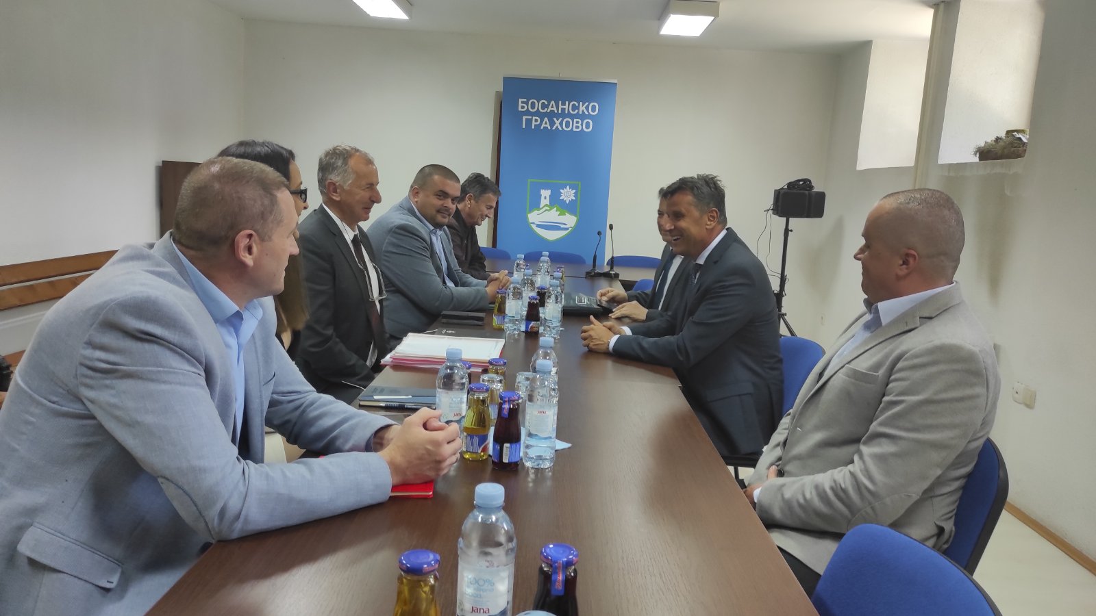 Novalić i Zukić u posjetu Bosanskom Grahovu