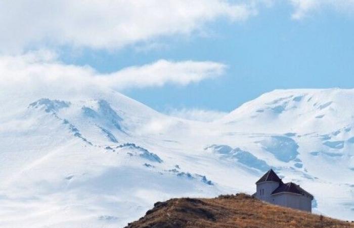 Pet planinara poginulo na planini Elbrus