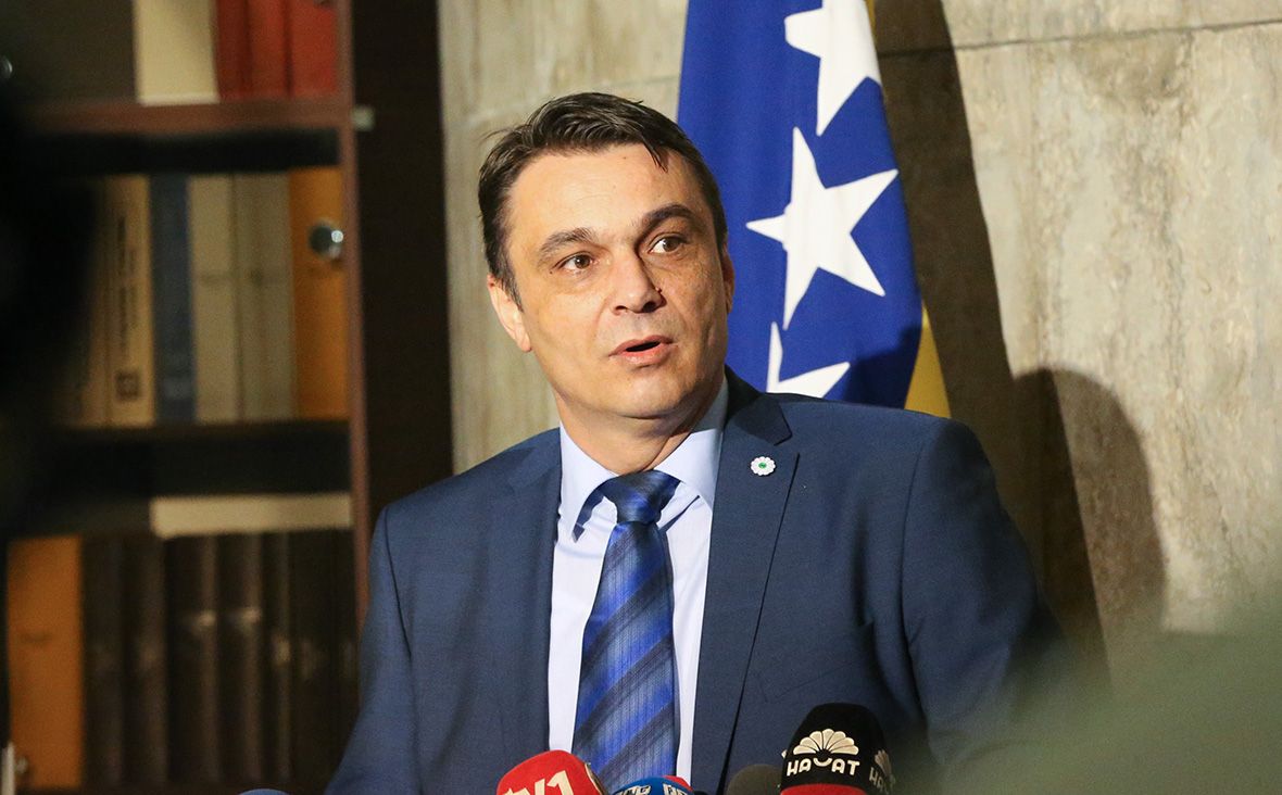Bivši ministar Ahmetović pravosnažno osuđen za zloupotrebu položaja