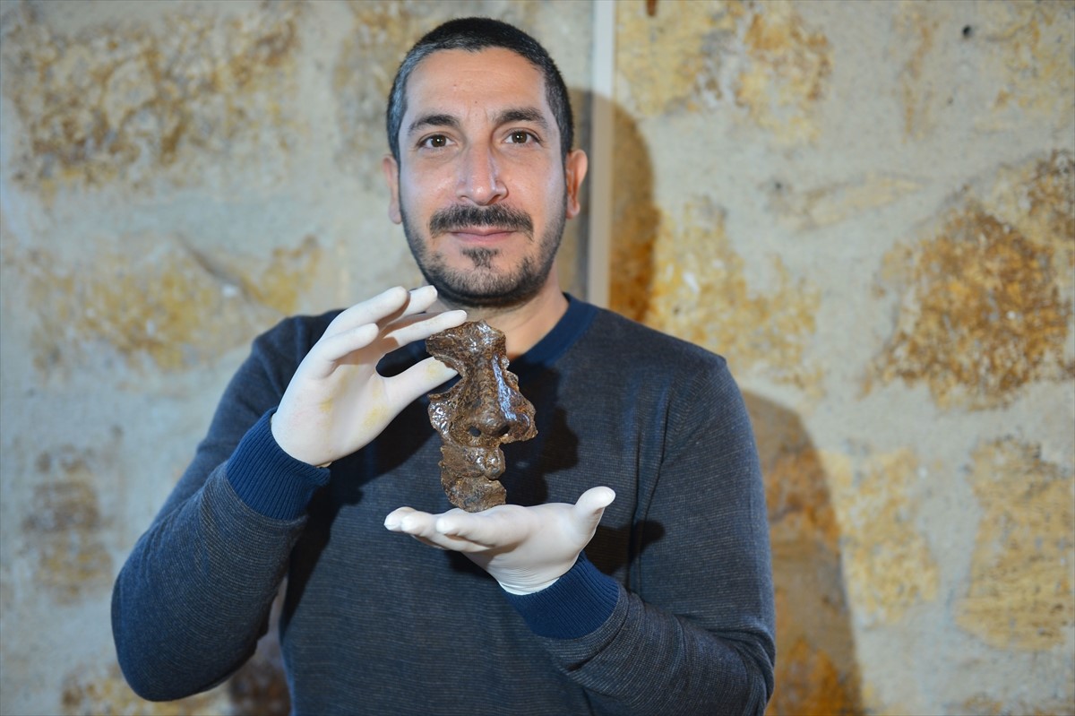 U Turskoj otkrivena željezna maska rimskog vojnika stara 1.800 godina