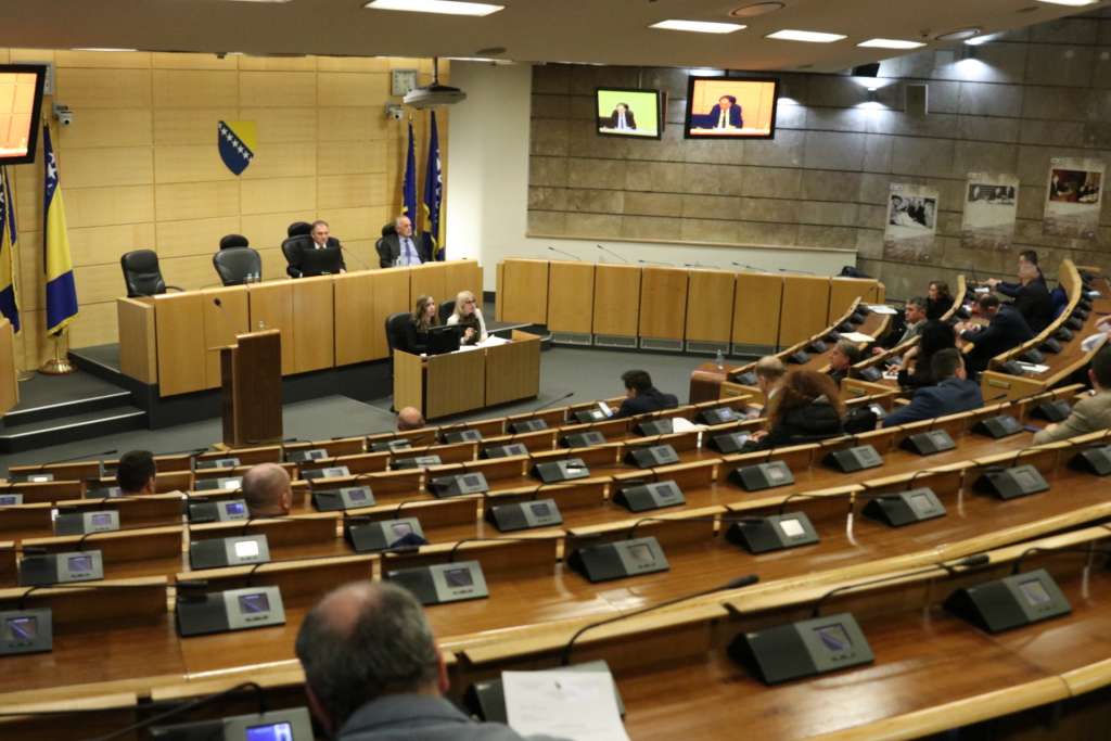 Delegati na hitnoj sjednici glasaju o izmjenama Zakona o PIO-u