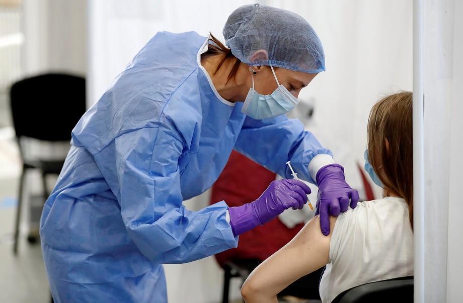 WHO poziva bogatije zemlje da odustanu od zaliha vakcina