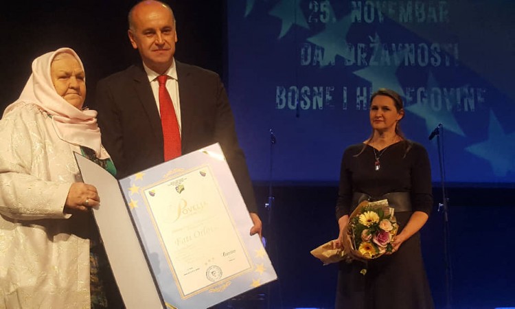 Dodijeljena Povelja Tuzlanskog kantona Fati Orlović