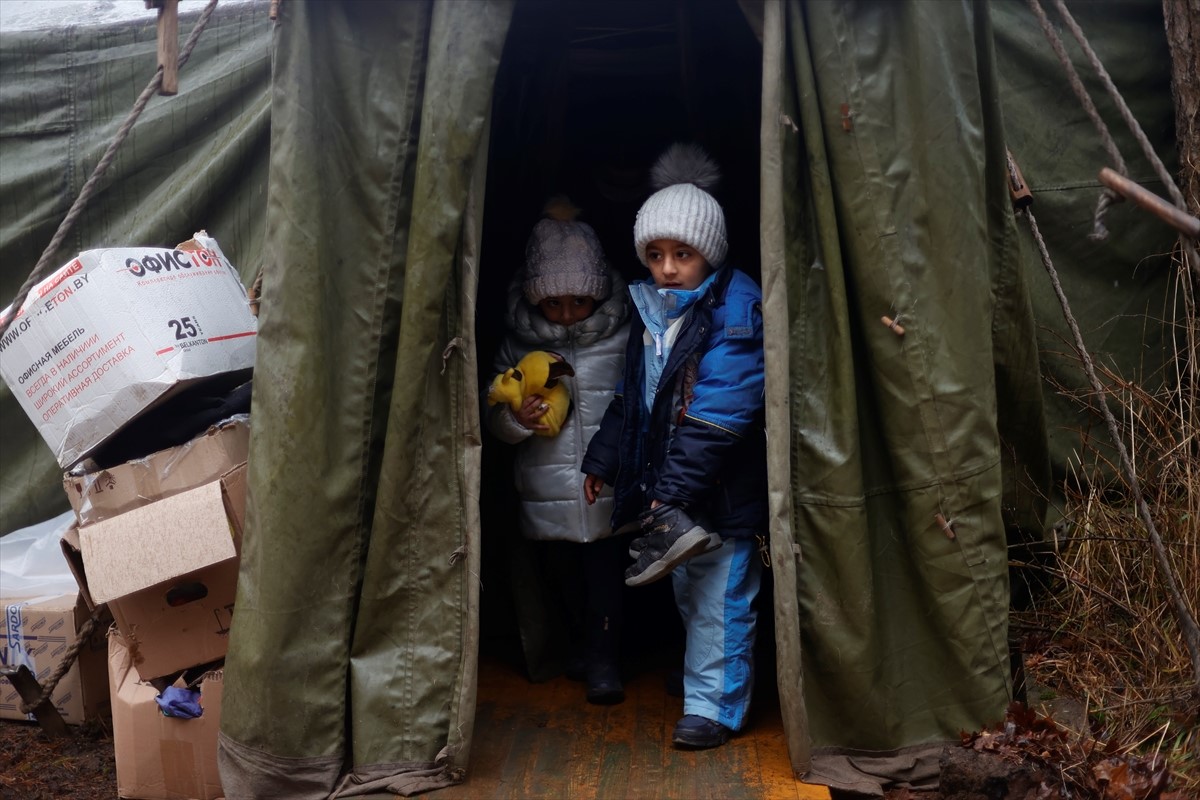 Migranati na bjelorusko-poljskoj granici: Bez odjeće, hrane i bolesni su