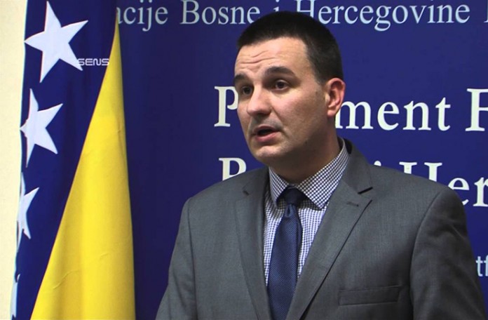 "Zakon o javnim prihodima će završiti na Ustavnom sudu"
