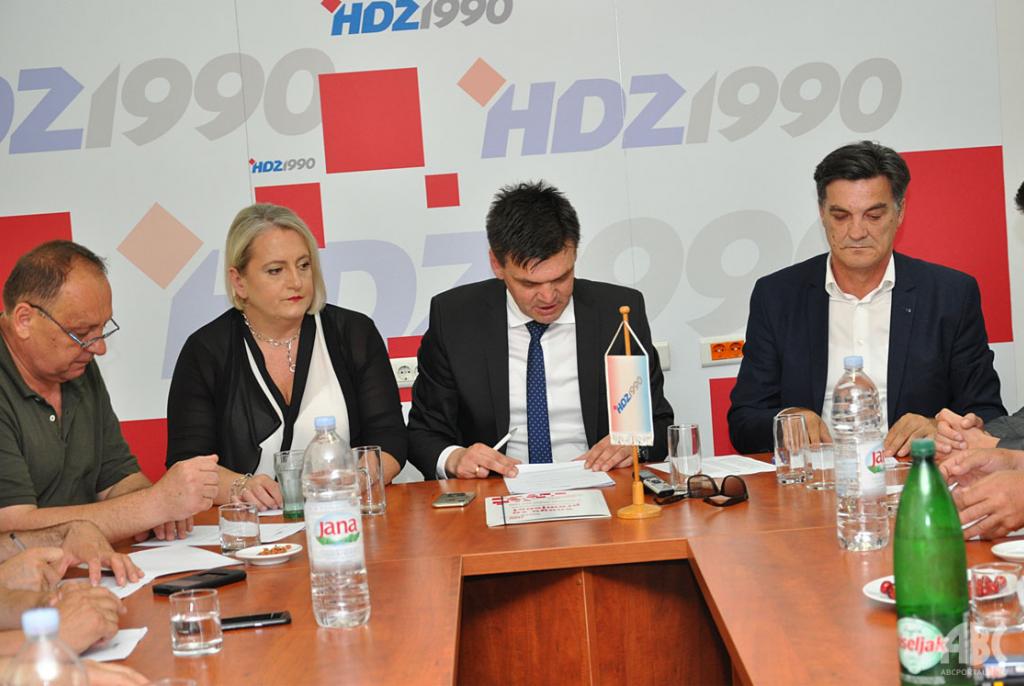 Zajednički stav HNP-a, HDZ-a 1900 i HSS-a oko pregovora o izbornoj reformi
