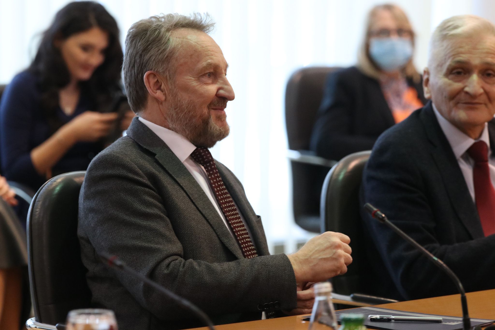 Izetbegović Čubriloviću: Odustajanje od blokada preduvjet za poboljšanje situacije