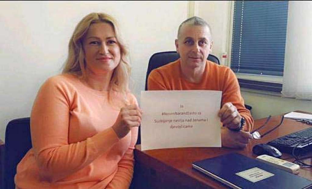 Policijski službenici MUP-a ZHK narančastom vrpcom ukazali na nasilje nad ženama i djevojčicama