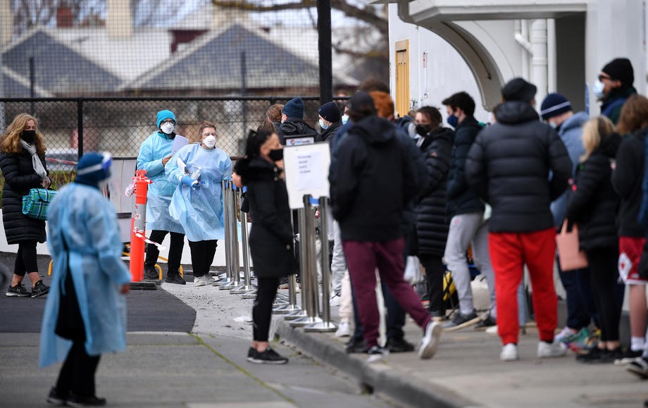Uprkos lockdownu Australija bilježi više od 1.000 novozaraženih