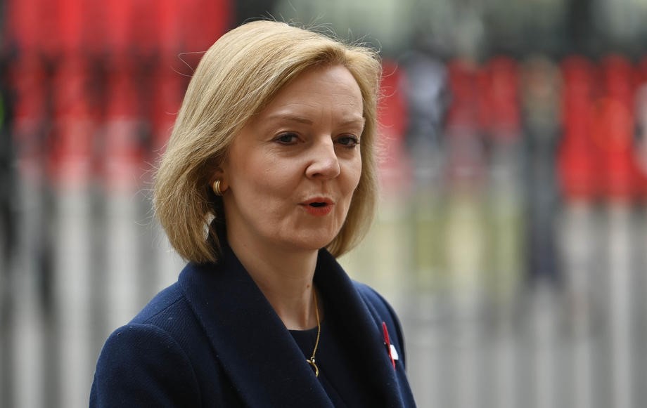 Truss: Zapad treba 'jednom i zauvijek' prekinuti uvoz ruskog gasa i nafte