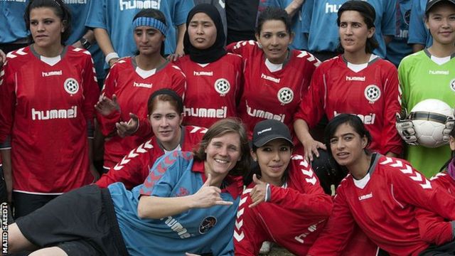 FIFA pregovara o evakuaciji fudbalerki i sportista iz Afganistana