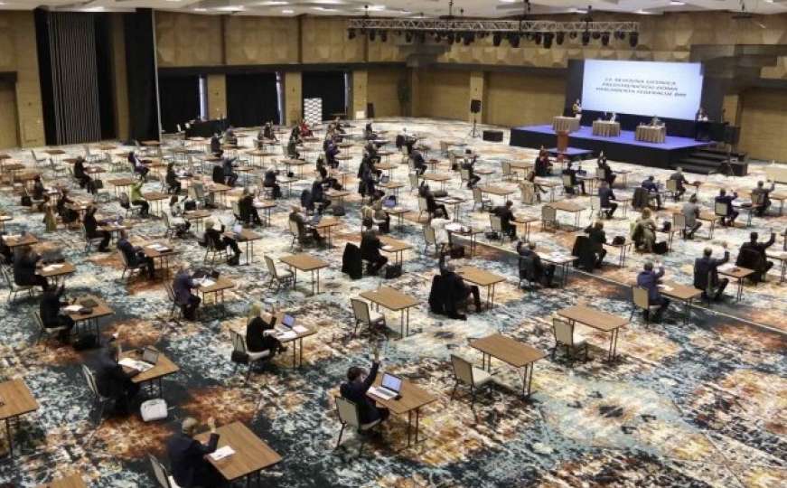 S dnevnog reda povučen Zakon o šumama i Zakon o građevinskom zemljištu