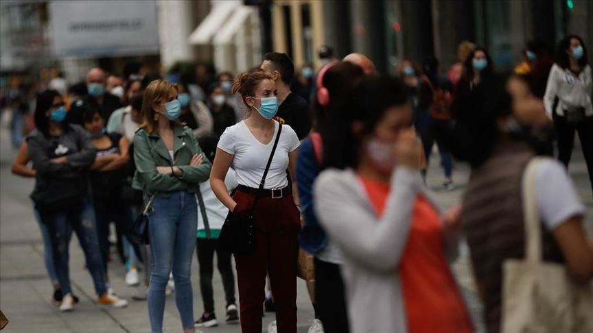 Španija od danas COVID-19 tretira kao gripu