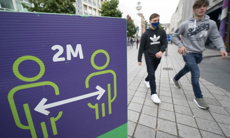 Johnson: Covid pravila o samoizolaciji mijenjaju se 16. augusta