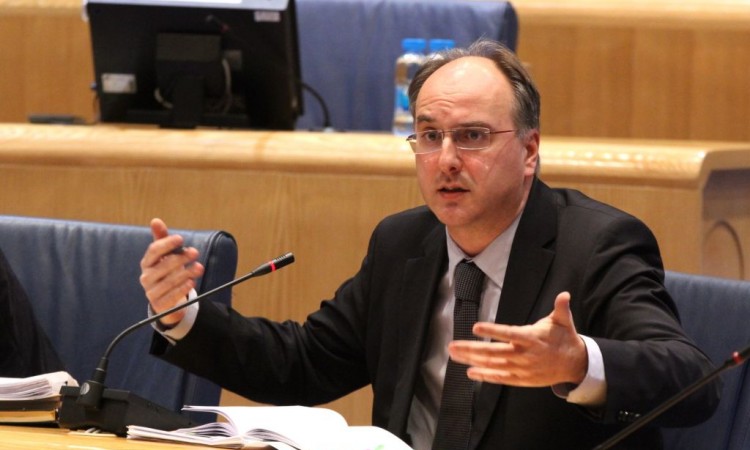 Arnaut traži hitnu uspostavu COVID QR certifikata