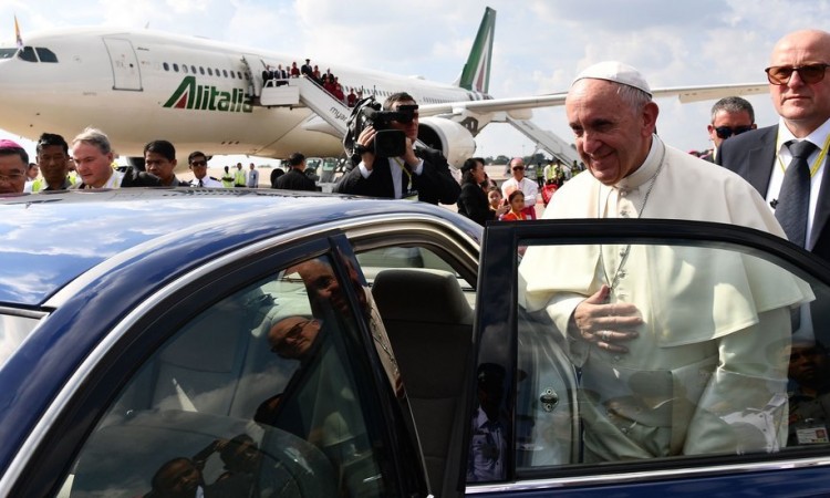 Papa Franjo posjetit će Kanadu u podršci pomirenju s domorodačkim stanovništvom