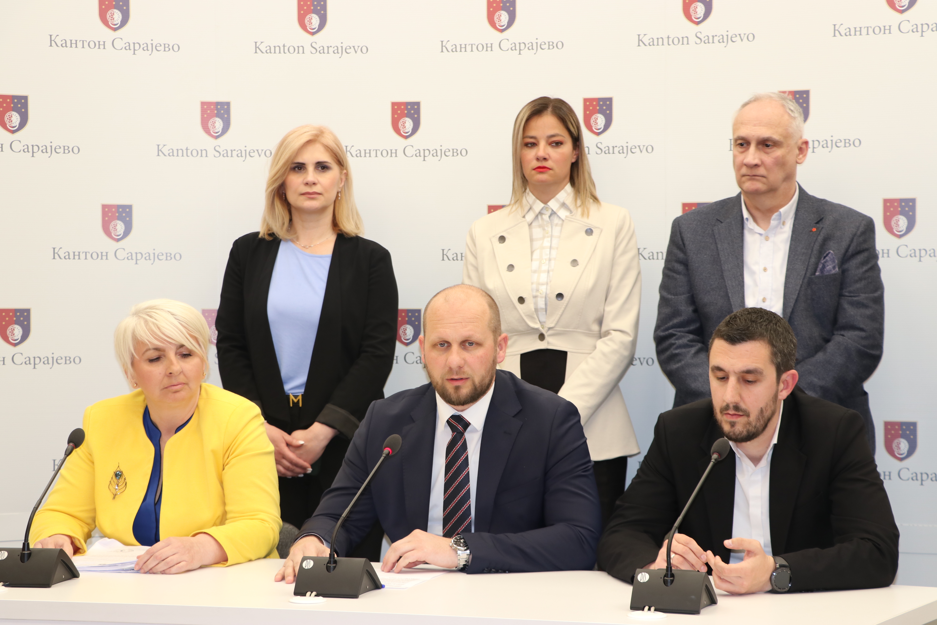 Nakon neusvajanja dnevnog reda: Oštećeni građani KS koji trebaju dobiti refundaciju novca za liječenje