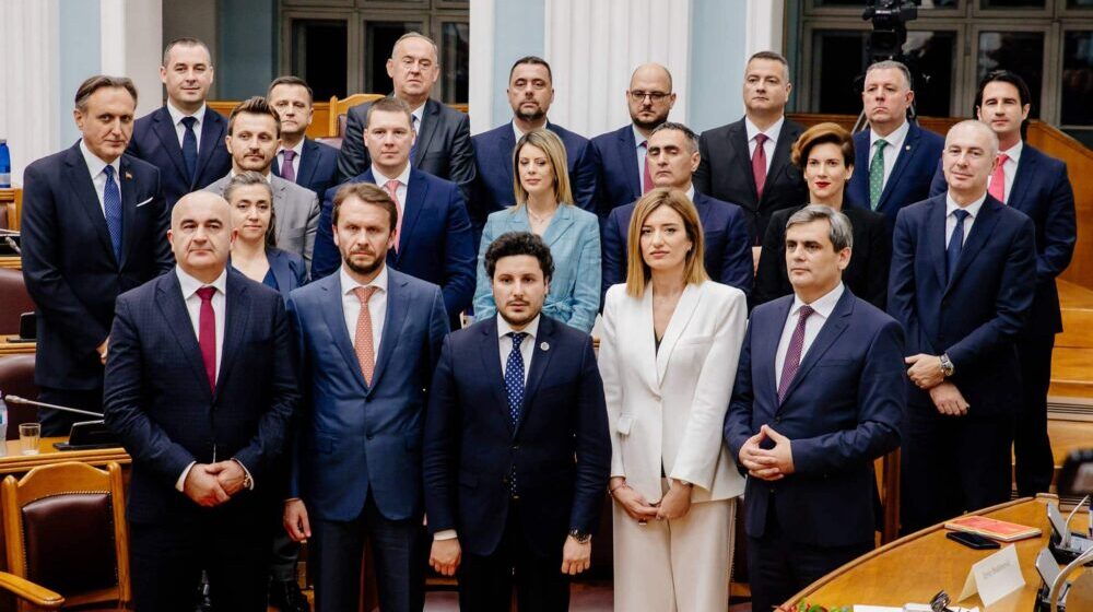 Biografije novih crnogorskih ministara: Političari, stručnjaci, magistri..