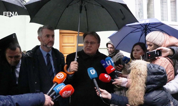 Opozicione stranke s Palmerom i Eichhorst: Tražimo samo poštene izbore