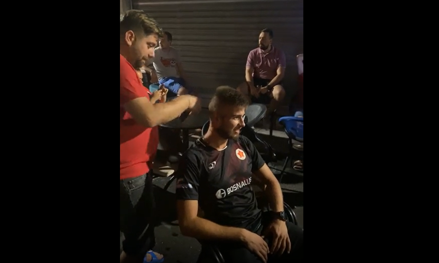 Obećanje je obećanje: Kolektivno šišanje navijača Veleža