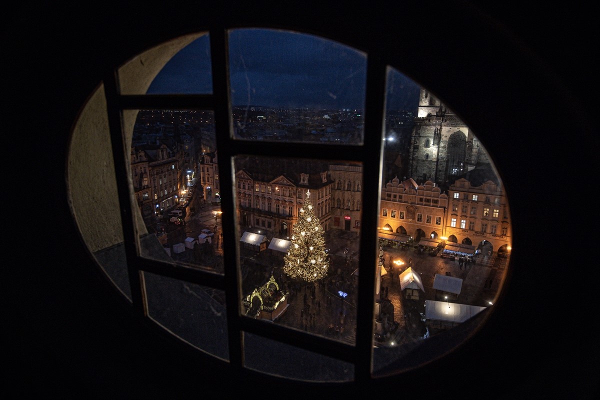 Pripreme za božićne i novogodišnje praznike u Češkoj u sjeni koronavirusa