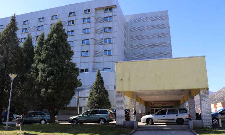 Grom prouzročio kvar na magnetnoj rezonanci u SKB Mostar