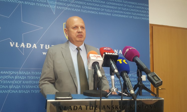 Vlada TK: Odobrena sredstva za uplatu doprinosa radnicama Aide