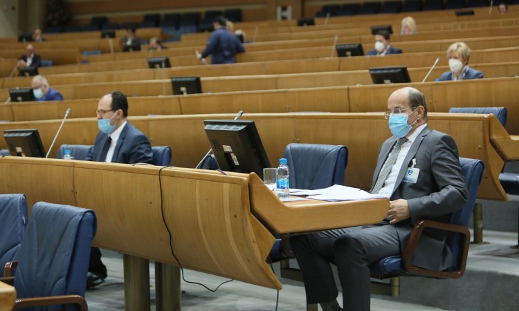 Opzicioni poslanici najavili da neće podržati budžet