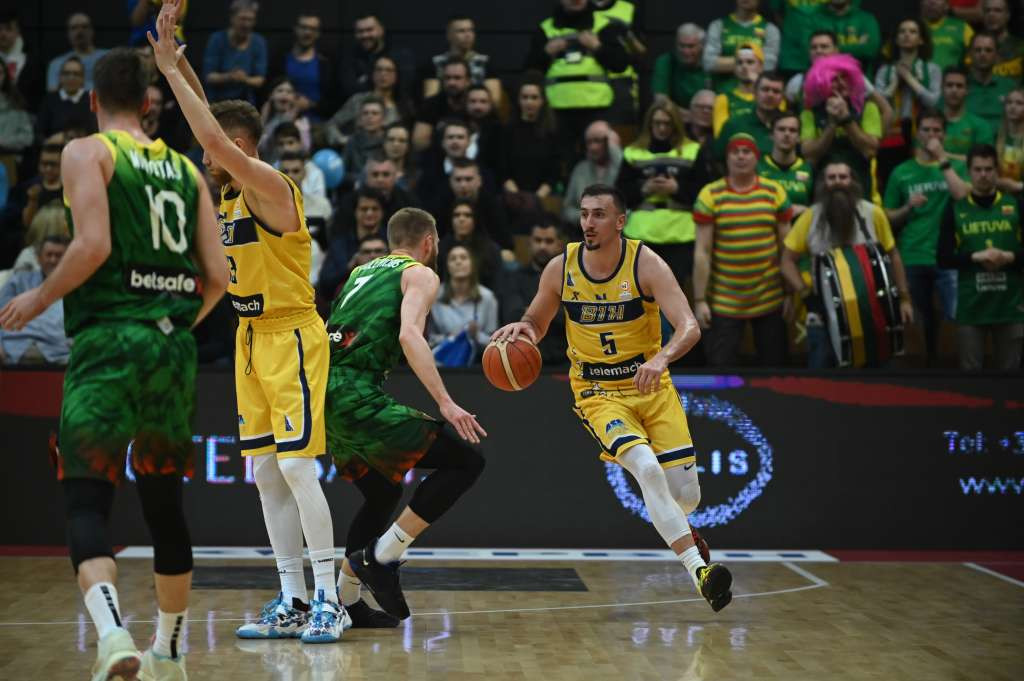 Košarkaši BiH večeras u Podgorici protiv Crne Gore