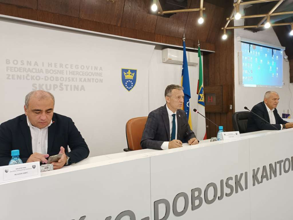 Skupština ZDK usvaja izmjene zakona potrebnih za isplatu porodiljnih naknada od 1.000 KM