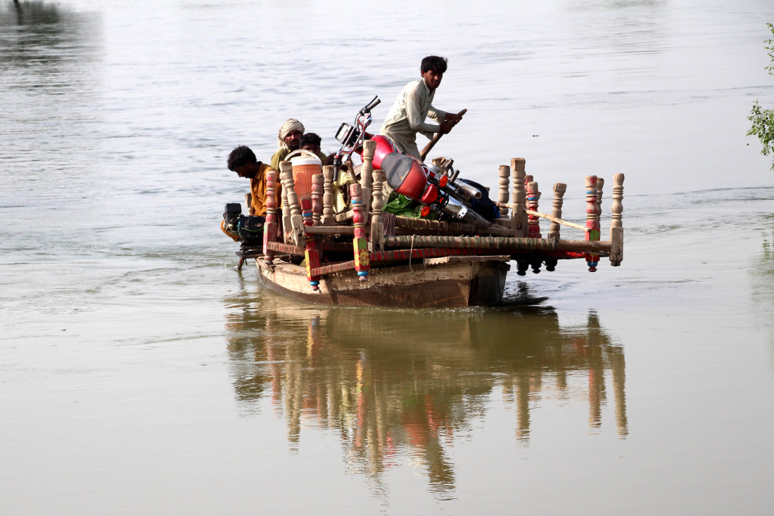 Pakistan se 'davi u poplavama', šteta od oko 10 milijardi dolara