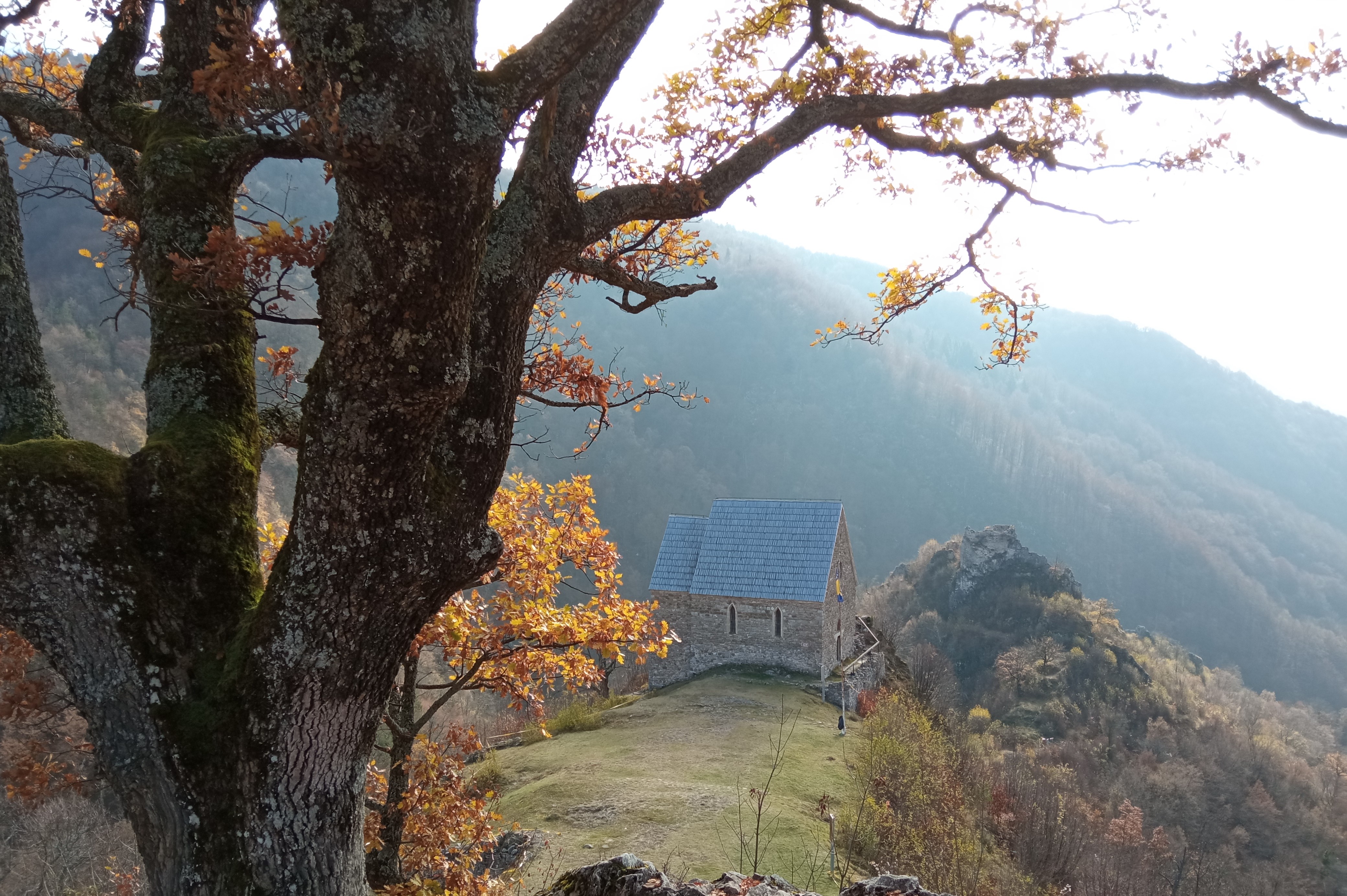 Kako kraljevski grad Bobovac i danas čuva bedeme državnosti BiH