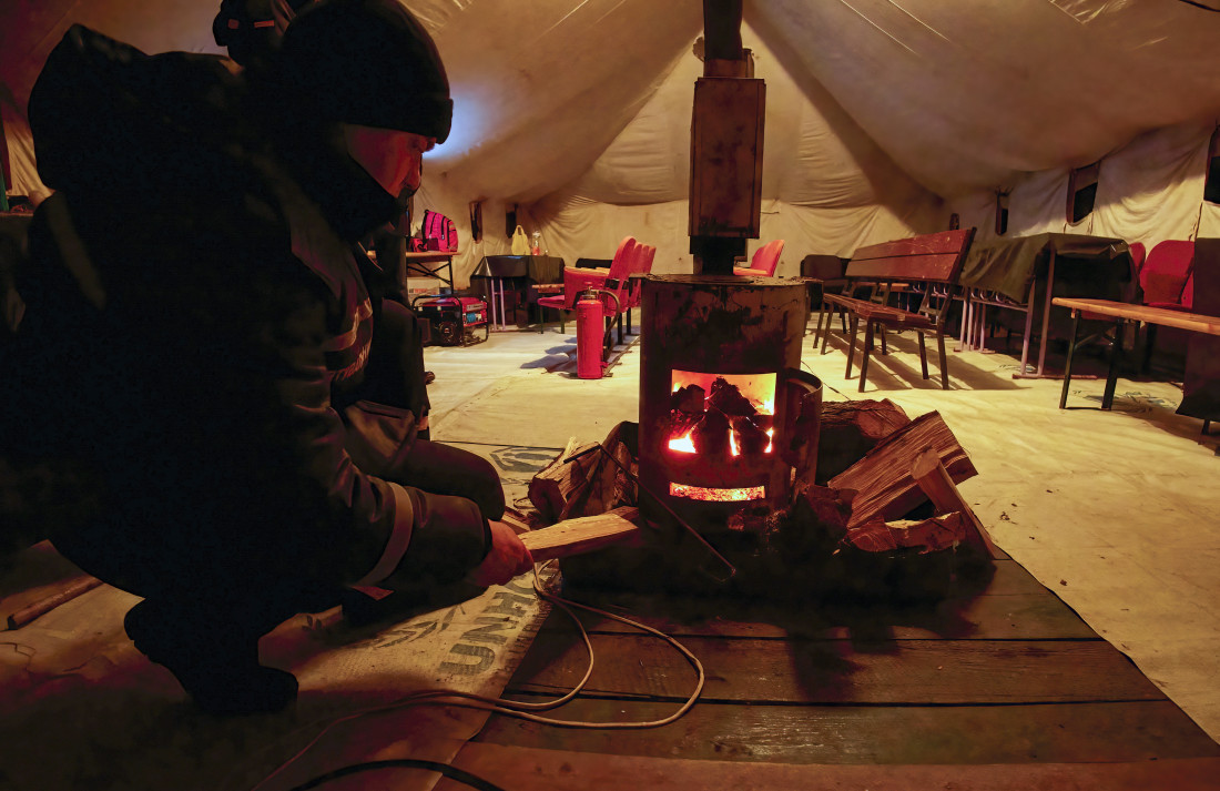 Devetero poginulih u požarima dok Ukrajinci pokušavaju ugrijati domove