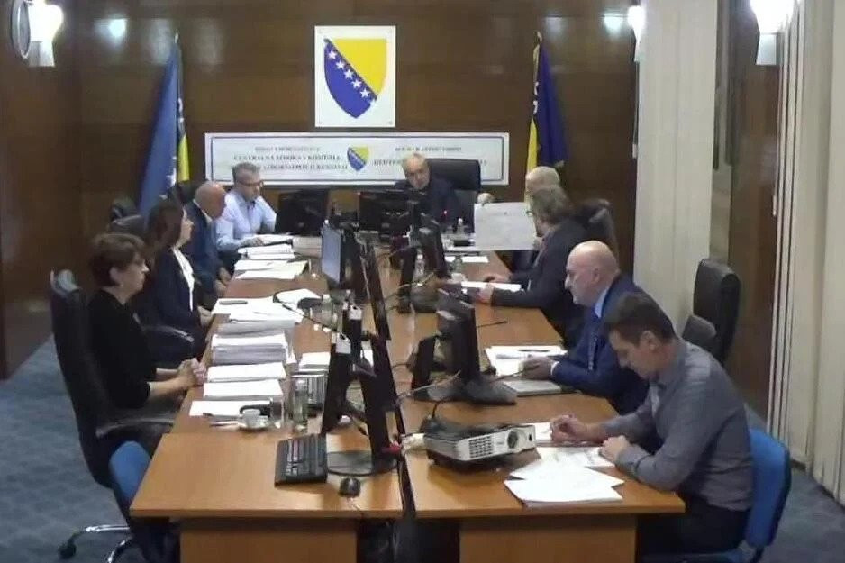 CIK većinom glasova odlučio da je sporni glasački listić važeći