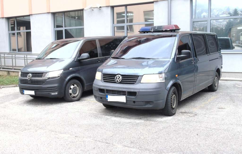 Predložen pritvor za četiri osobe u predmetu vezanom za Sky i Anom aplikacije