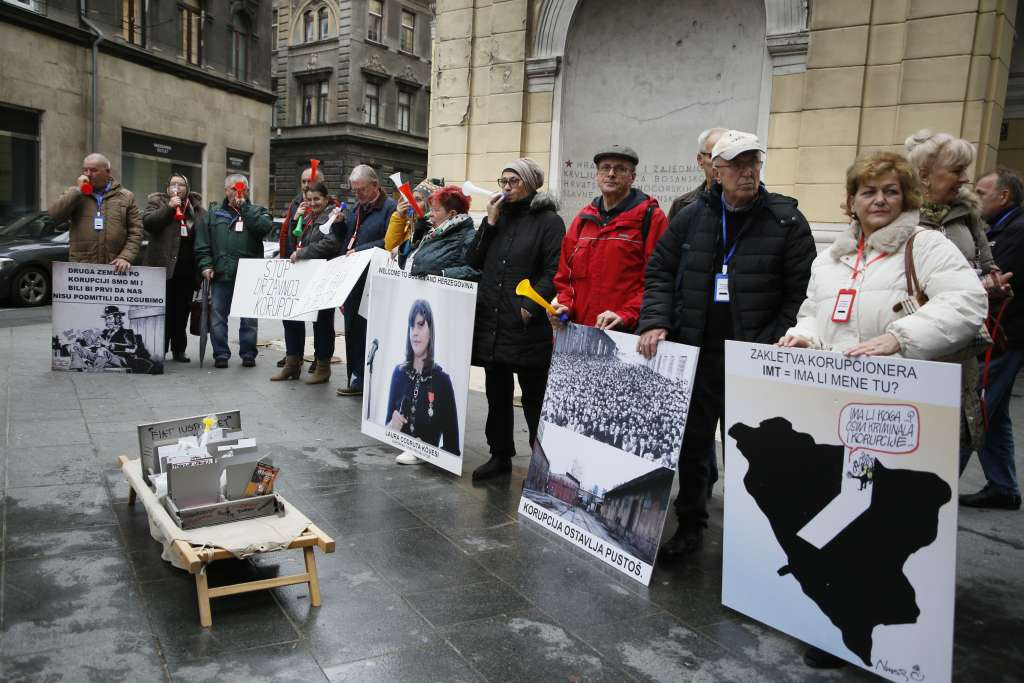 Protest neformalne grupe građana u Sarajevu zbog korupcije u državi