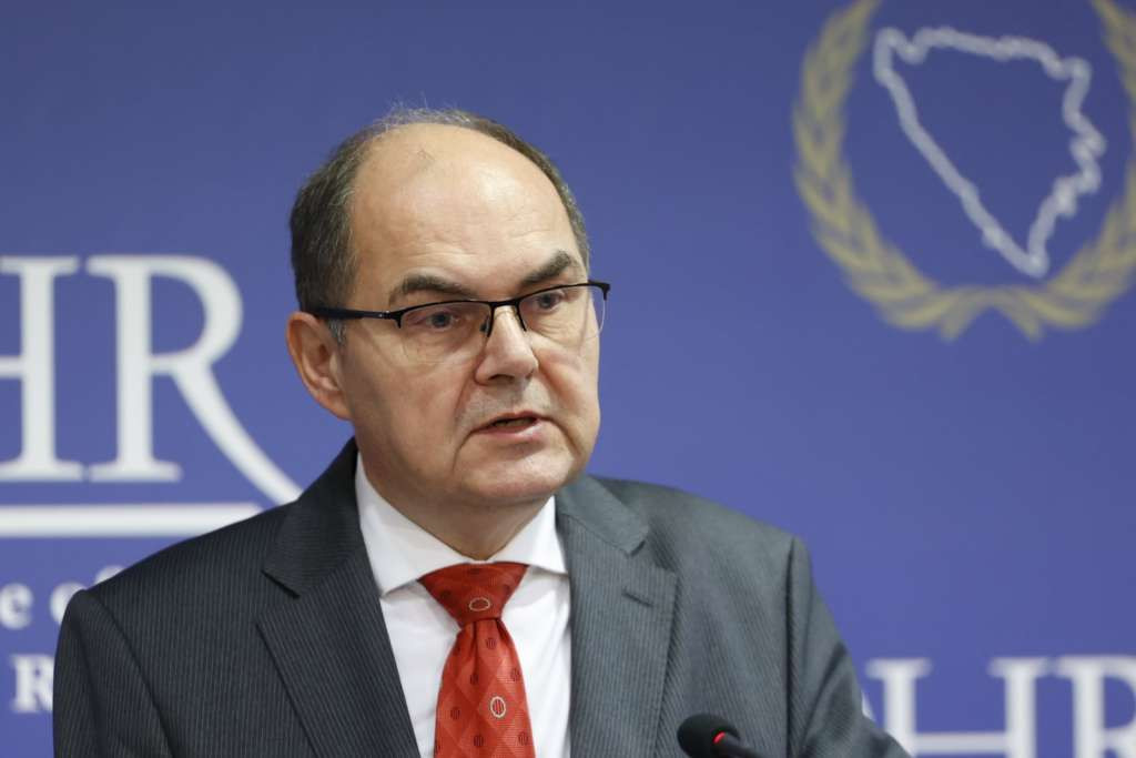 "Pred BiH je historijska šansa da napravi napredak"