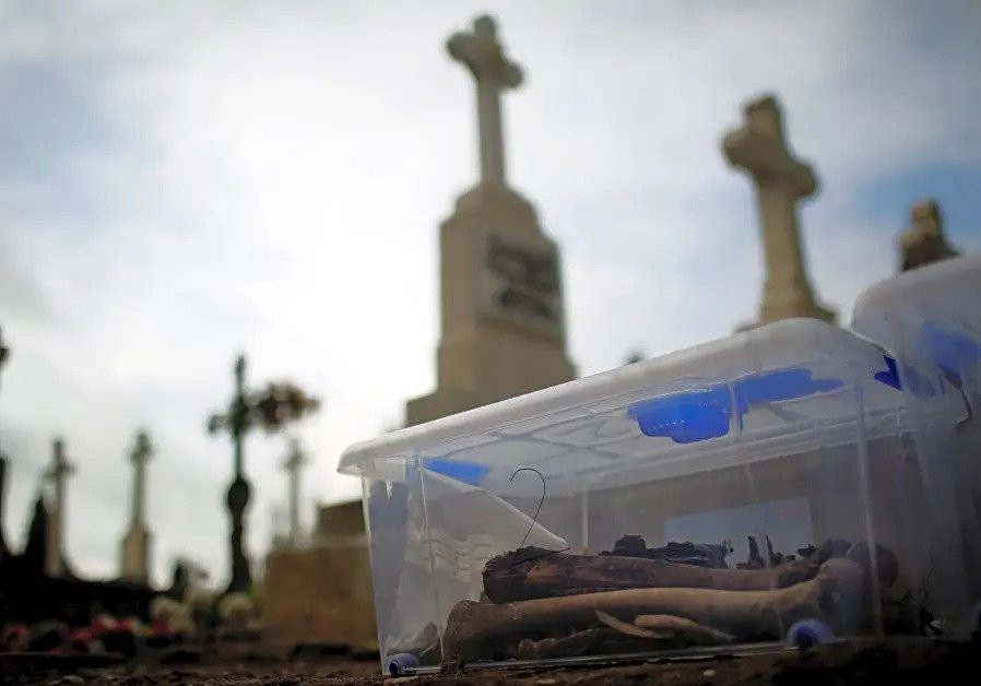 Forenzičari u Španiji ekshumirali 53 tijela iz doba Francove diktature
