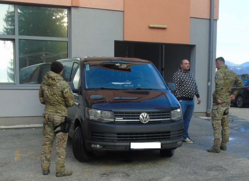 Prijedlog pritvora za pet osoba i mjera zabrane za jednu osumnjičenu osobu u predmetu 'Golden'