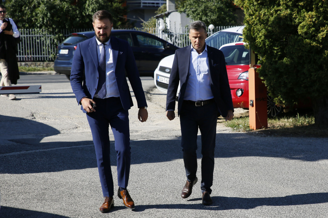 Novalić i ostali: Sve vrste respiratora su se kvarile